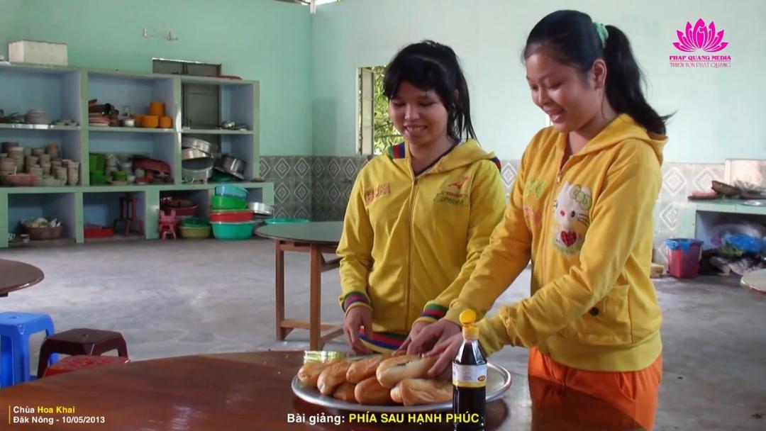 Ở ĐỜI MUÔN SỰ CỦA CHUNG