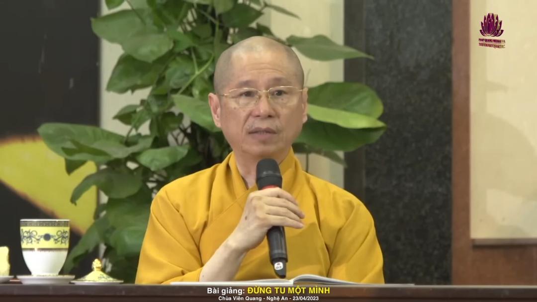 SỐNG TRONG TẬP THỂ